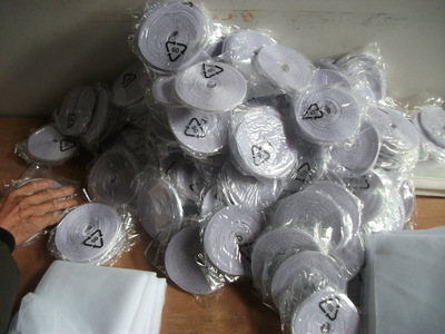 夏季防蚊利器 自粘型簡易防蚊紗窗批發零售指南